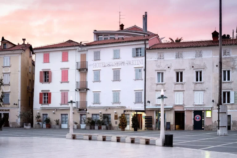 ART HOTEL TARTINI Oustside 04